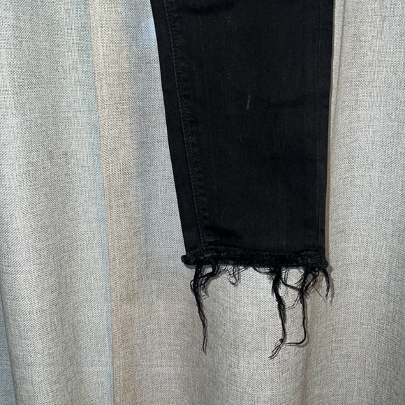 Lucky Brand High-Rise Raw Hem Distressed Black Skinny Jeans Size 6 / 28 Women’s - Picture 4 of 9